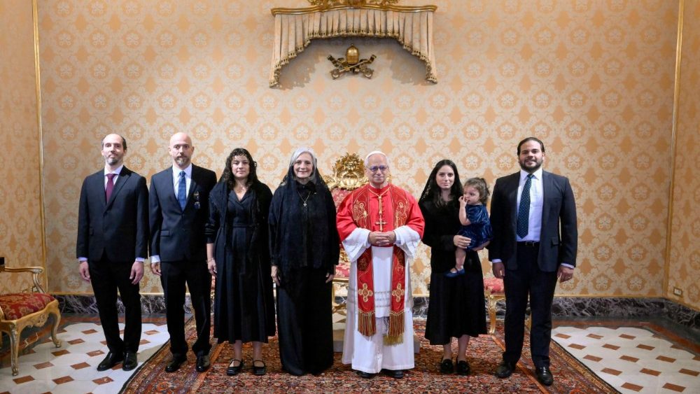 La Leon al XIV-lea, Patricia Leonor Comandari Zanotti, ambasadoare a El Salvador