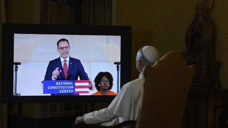 Papież łączył się z ceremonią za pośrednictwem łączy internetowych