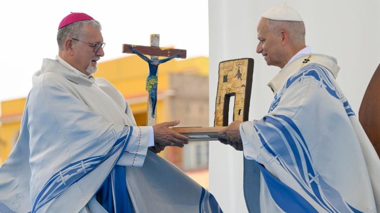 Papa Leone e l'arcivescovo Alessandro Damiano