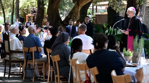 Msgr. Mar&iacute;n: Cerkev, ki sliši krik najranljivejših, je Cerkev, ki sliši Kristusov krik
