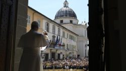 2026.07.12 Angelus 