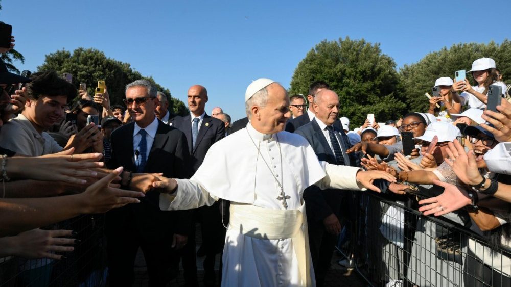 Papst Leo beim Jugendtreffen in Assisi