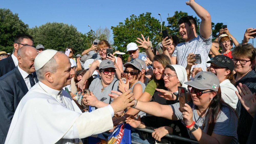 Papst Leo beim Jugendtreffen in Assisi