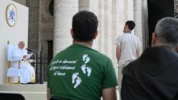 2026.08.06 Visita Pastorale ad Assisi - Piazza Santa Maria degli Angeli: Incontro con i Giovani