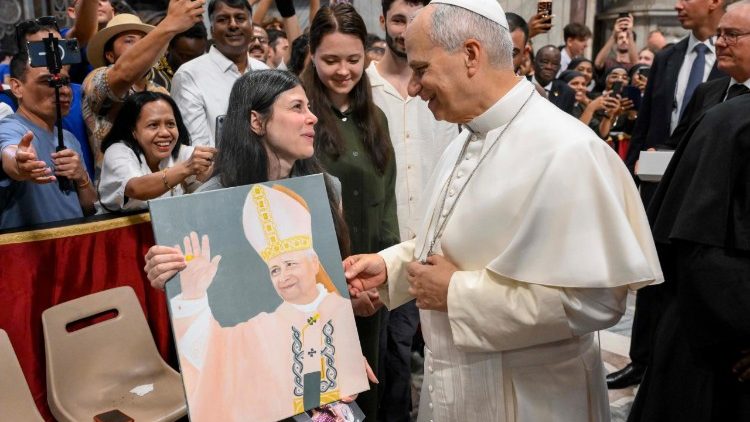 Baraah, dalla Siria, dona al Papa un suo ritratto.