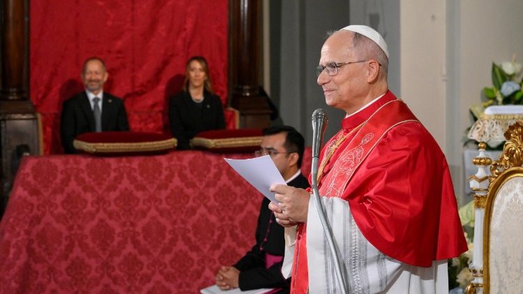 León XIV pronuncia su discurso en la Basílica de San Marino, durante su visita pastoral a la República.