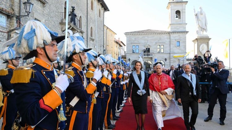 Papež ob prihodu v San Marino