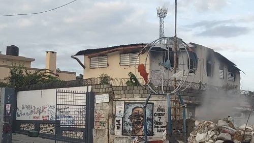 Haiti: Bewaffnete Bande zerstört Kloster und Krankenhaus