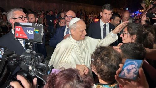 Pope Leo greets the faithful as he leaves Castel Gandolfo to return to the Vatican