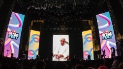 മെക്സിക്കോയിൽ വച്ച് നടന്ന വീത്തെ ഫെസ്റ്റിവൽ ഫൗണ്ടേഷൻ കലാസന്ധ്യയിൽനിന്നുള്ള ഒരു ദൃശ്യം