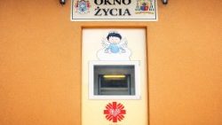 Okno Życia w Ostrzeszowie (archiwum sióstr nazaretanek)