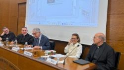 Dni Jana Pawła II na Papieskim Uniwersytecie św. Krzyża w Rzymie
