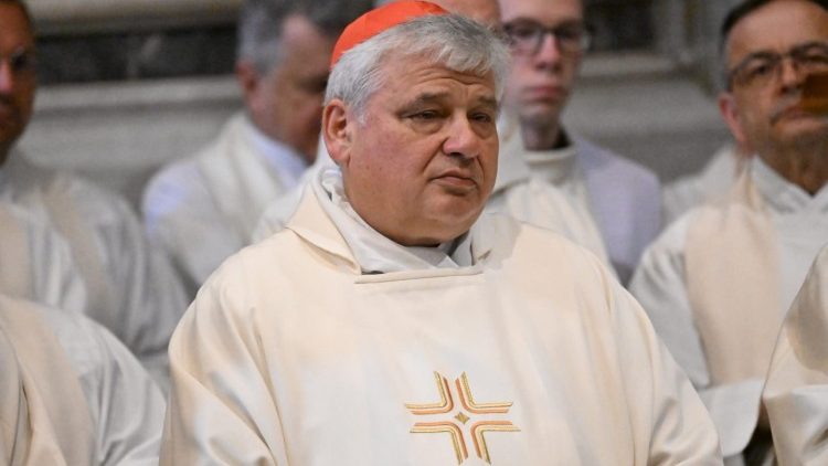 Kard. Konrad Krajewski podczas Mszy św. przy grobie św. Jana Pawła II (fot. ks. Marek Weresa)