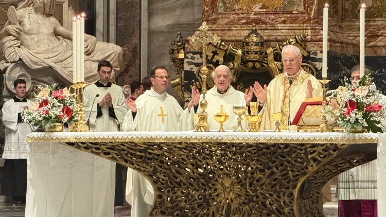 Msza św. w rocznicę śmierci papieża Benedykta XVI