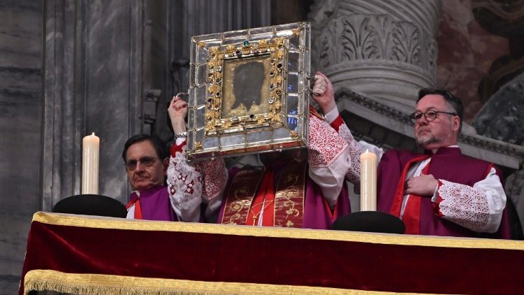 La exposición del "Santo Rostro"