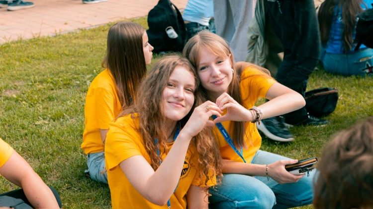 Stylendyści, absolwenci i wolontariusze Fundacji „Dzieło Nowego Tysiąclecia” spotkali się w Siedlcach (© Fundacja „Dzieło Nowego Tysiąclecia)
