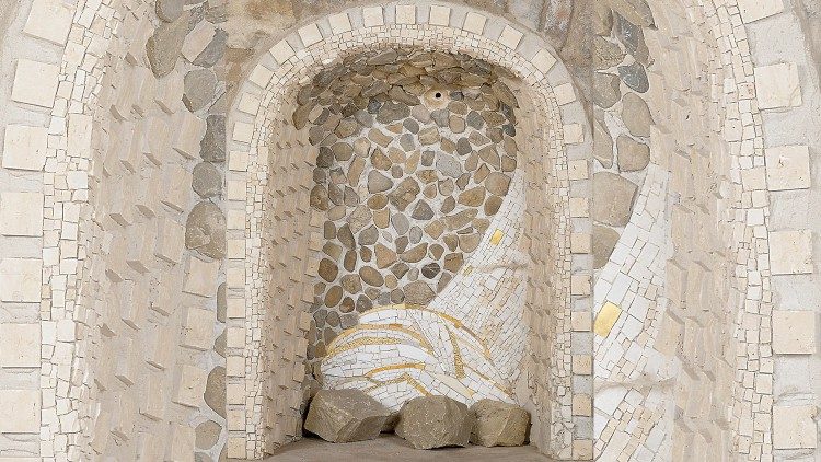 Kristo Yesu aliteswa, akafa na kufufuka kwa wafu