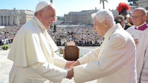 Las palabras de Francisco sobre Benedicto XVI: “Un gran Papa”