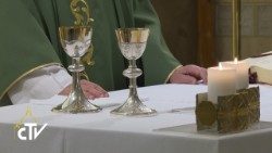 Papa celebra na Capela da Casa Santa Marta