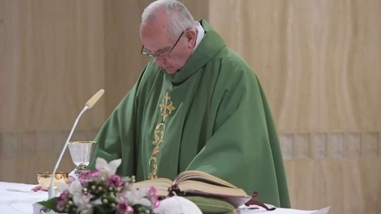 Papa Francisco celebra na Casa Santa Marta