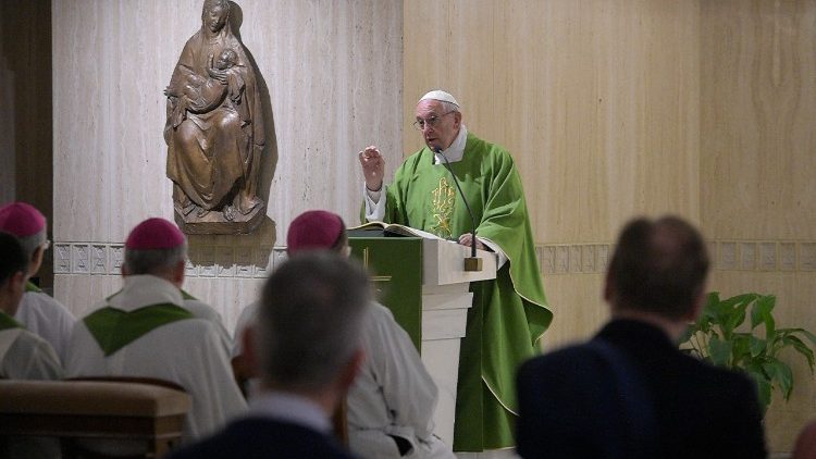 Der Papst bei der Frühmesse in der Casa Santa Marta