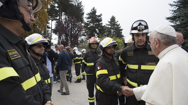 La visita di Papa Francesco nei luoghi colpiti dal sisma