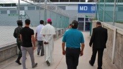 nuncio en carcel 6.jpeg