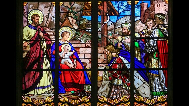 2019.01.04 Epifania del Signore, re magi visitano Gesù, vetrata
