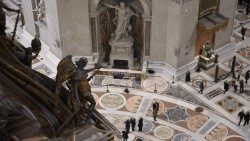 Bazilica Sfântul Petru: interior