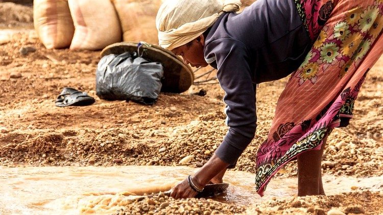 2019.03.14 donna africana, Africa, povertà