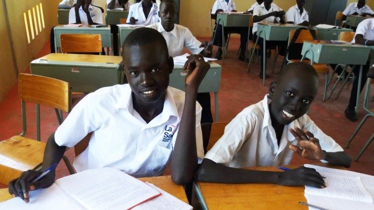 L'educazione cattolica in Africa può essere volano di sviluppo 
