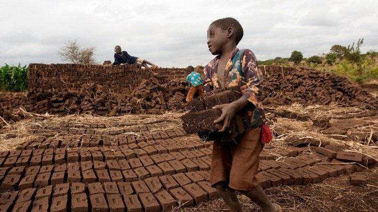 ബാലവേലയും ഇല്ലാതാകുന്ന ഭാവിയും