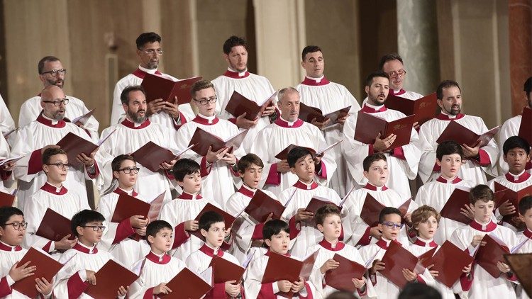 Der Päpstliche Chor der Sixtinischen Kapelle (amtlich: Cappella Musicale Pontificia Sistina) ist der Chor, der bei päpstlichen Liturgiefeiern die musikalische Gestaltung übernimmt