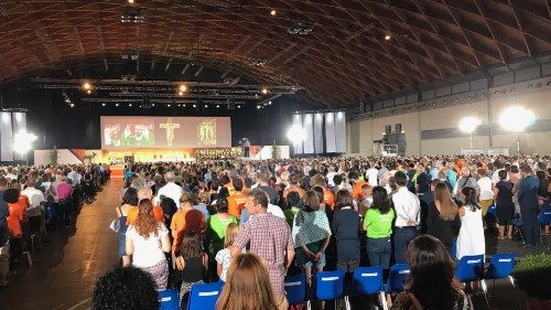 Papież na Miting w Rimini: Jezus ustanowił prawo przyjaźni