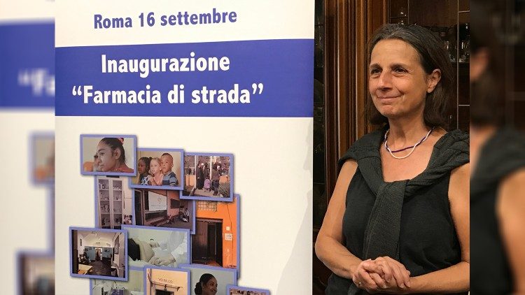 La farmacia di strada inaugurata a Roma nel settembre 2019 da Lucia Ercoli 
