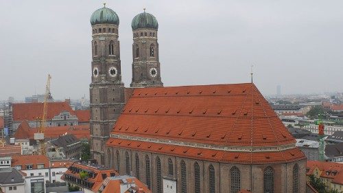 D: Kardinal Marx dankt Missbrauchsbetroffenen