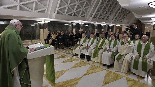 Il Papa: l'autorità non è comando, ma coerenza e testimonianza 