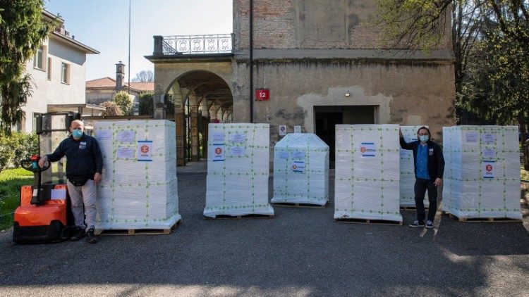 Alcuni dei 700mila dispositivi forniti grazie alla raccolta fondi promossa dal CESVI