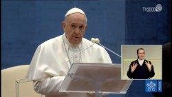 Новые языки жестов на YouTube-канале Vatican News