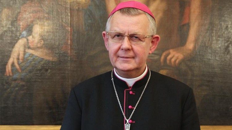 Abp. Tomasz Peta