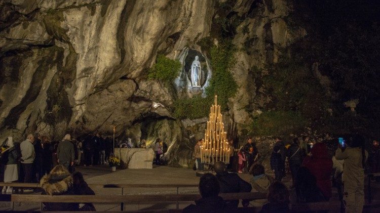 Die Lourdes-Grotte