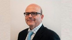 አቶ ማክሲሚኖ ካባሌሮ ሌዶ፥ 