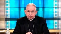 Biskup Almerii zaznaczył, że doświadczenia ostatnich dni skłaniają także do refleksji nad relacją człowieka ze środowiskiem
