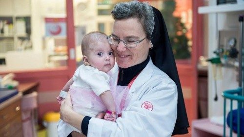 Zuppi beim Caritas Baby Hospital in Bethlehem: „Inakzeptables Leid“