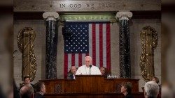 ഫ്രാൻസിസ് പാപ്പാ - അമേരിക്കൻ ഐക്യനാടുകളിലേക്കുള്ള യാത്രയിൽ നിന്ന് - ഫയൽ ചിത്രം