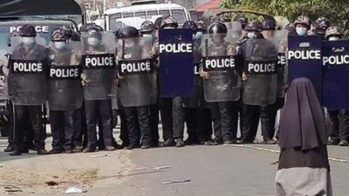 Ep. 11 - Sotto il cielo birmano