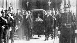 Papa Leoni XIII në portantinë