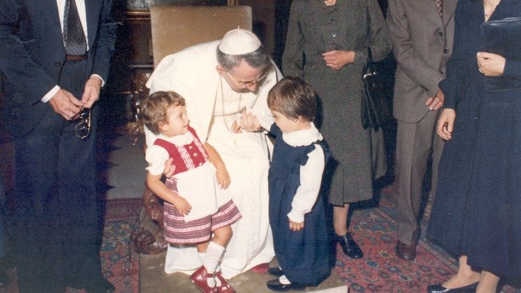 O Papa Jo&atilde;o Paulo I com os familiares