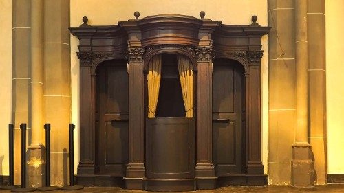 D: Bischof Hanke verteidigt Kinderbeichte