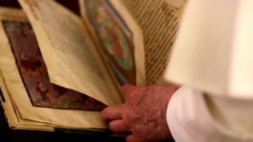 Papst Franziskus erzählt die Gesichter der Evangelien